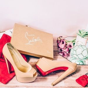 Christian Louboutin Altareva